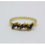 A 9ct gold and sapphire ring, 1.6g, Q