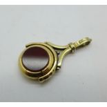 A 9ct gold bloodstone and carnelian fob, 5g