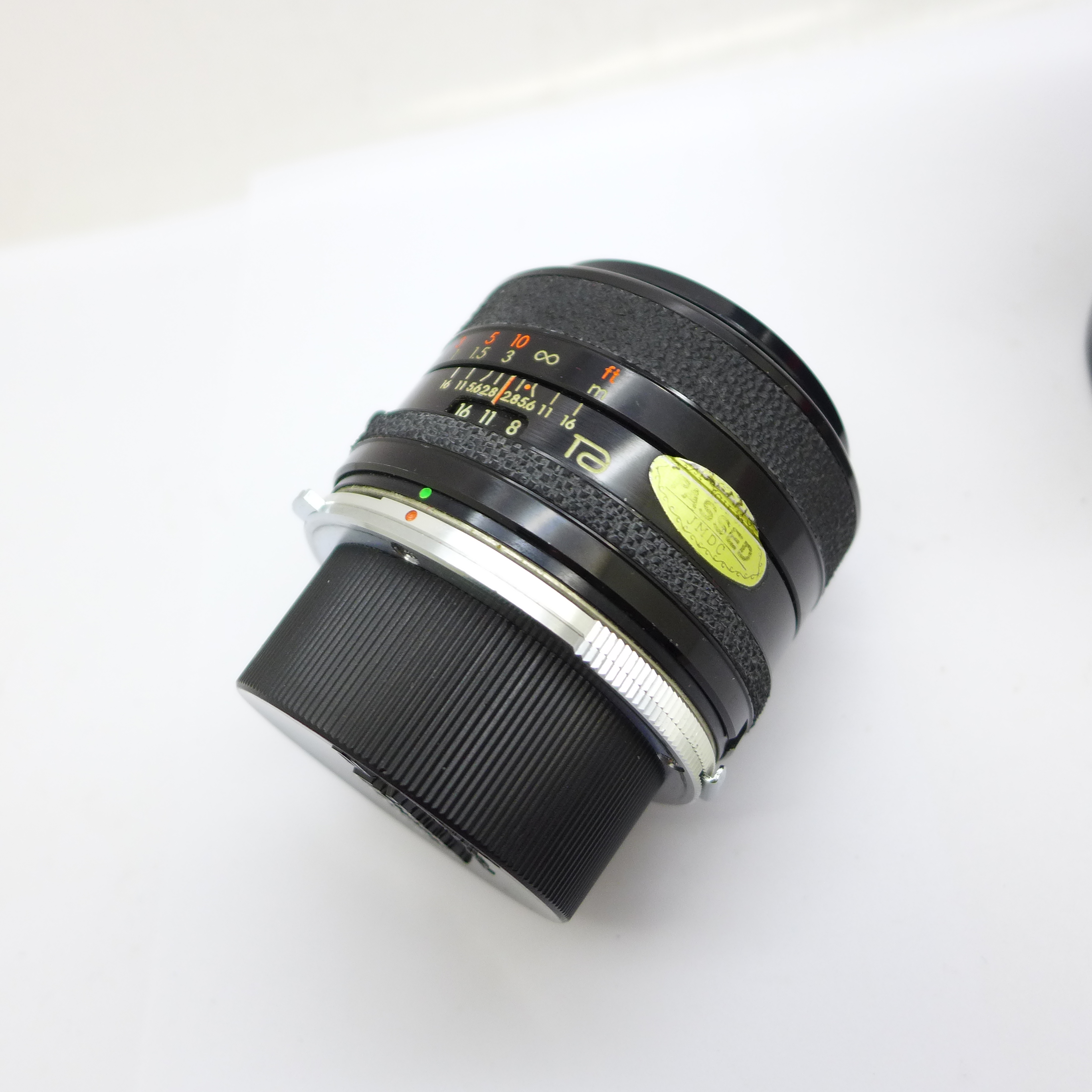 An Olympus f2.8 28mm PK Mount Tamron BBAR MULTI C lens, Tamron caps and Tamron case - Image 4 of 4