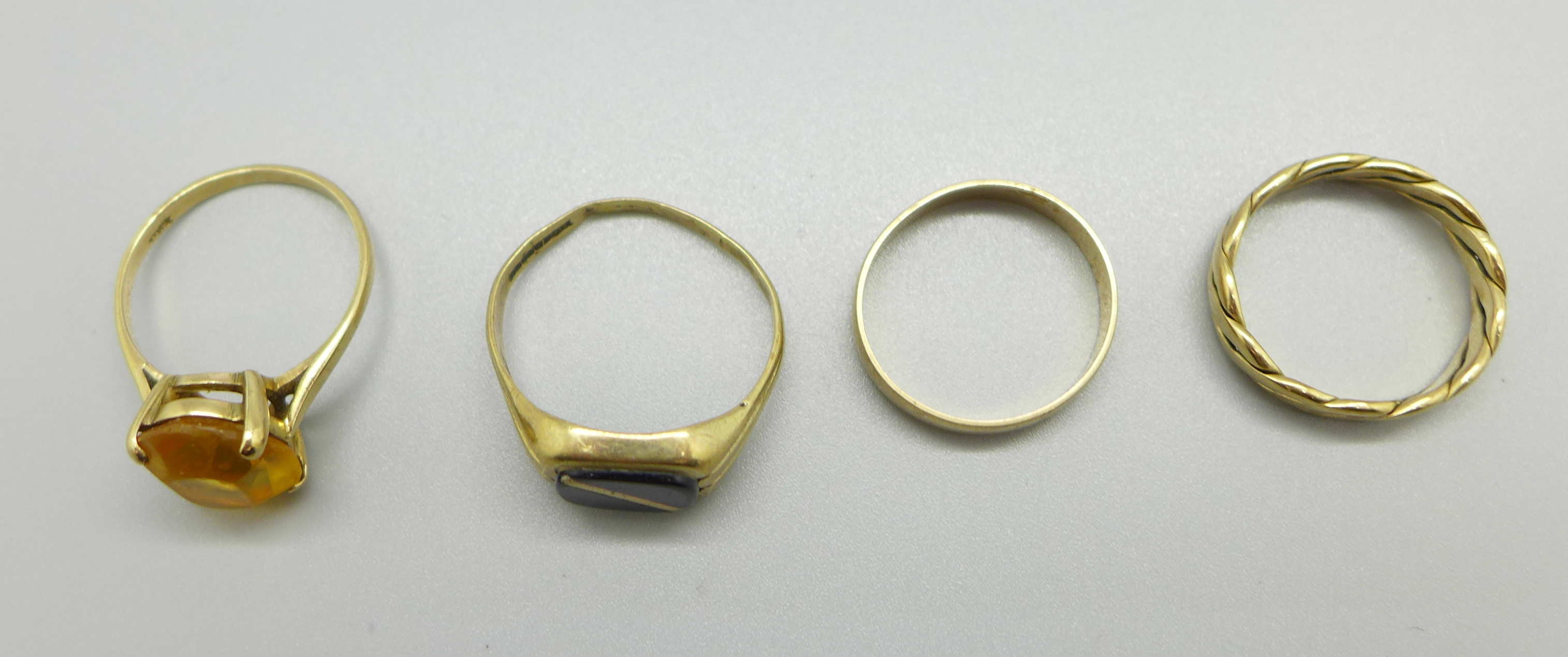 Four 9ct gold rings, total weight 9.5g - Image 3 of 4