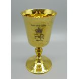 A Royal Silver Jubilee 1952-1977 silver gilt goblet, 149g