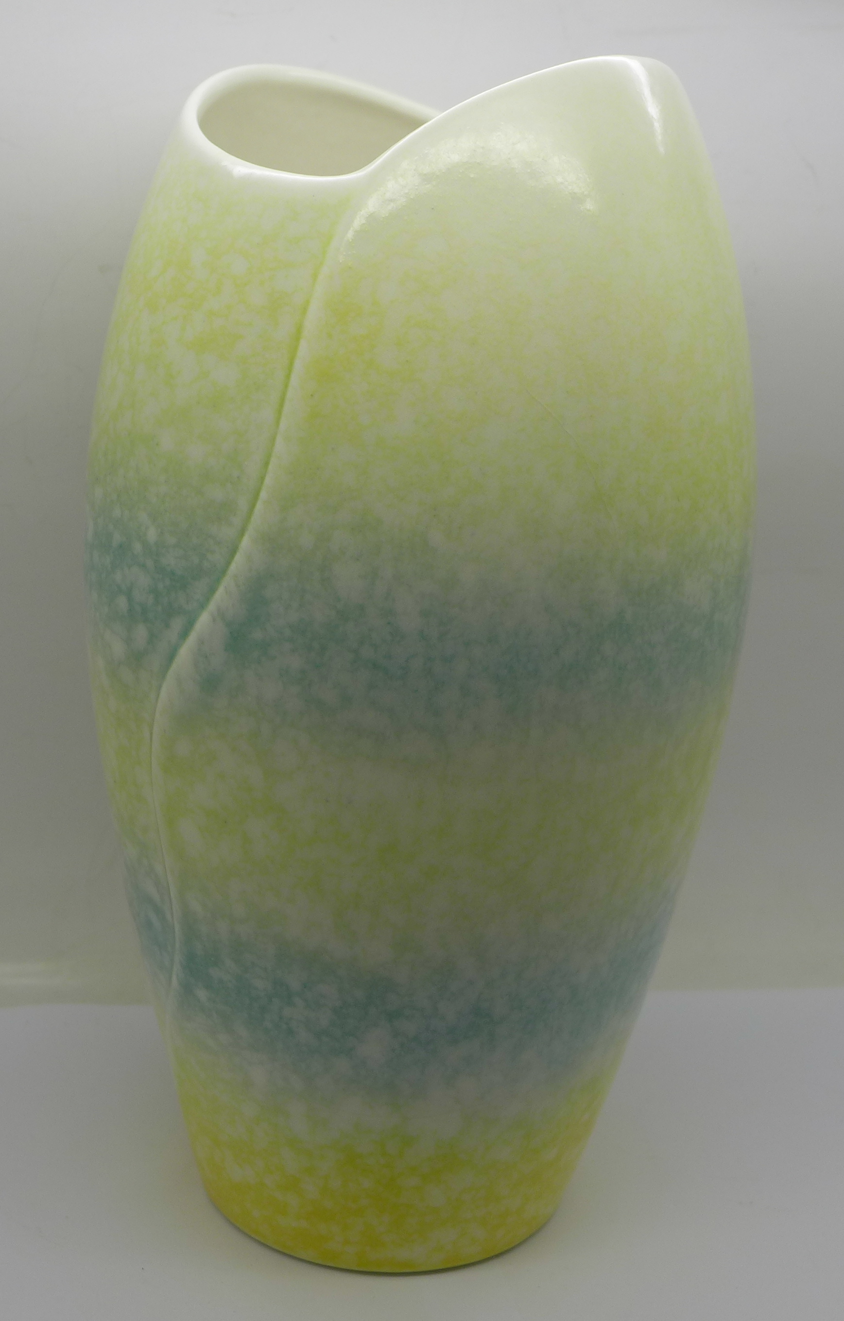 A Sylvac vase, 25.5cm - Image 3 of 6