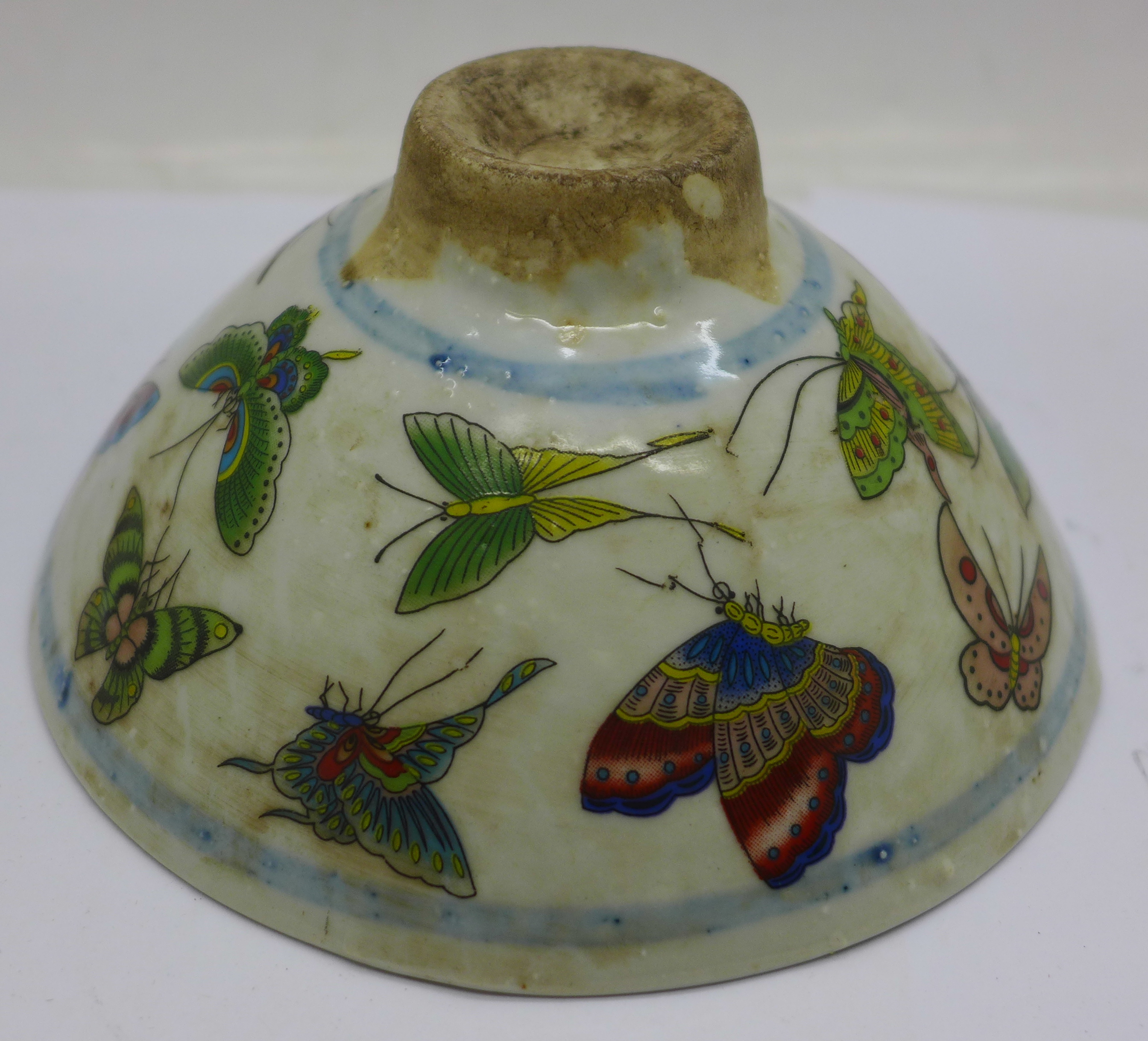 A Chinese 'Thousand Butterfly' bowl, 123mm diameter - Image 8 of 10