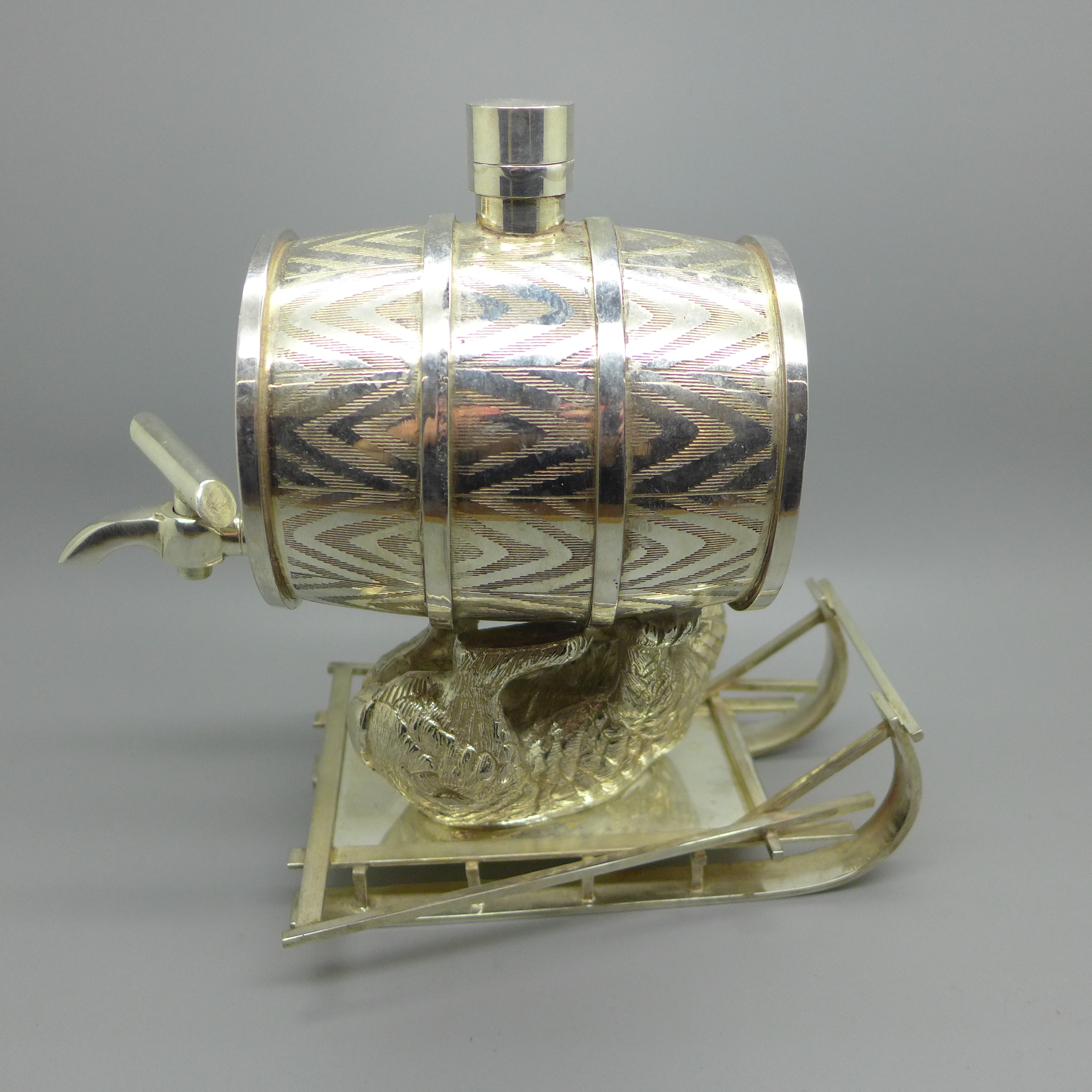 A reproduction Russian silver plated spirit barrel, bear under a barrel on sledge, 20cm - Image 4 of 5