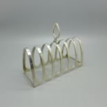 A silver toast rack, 72g