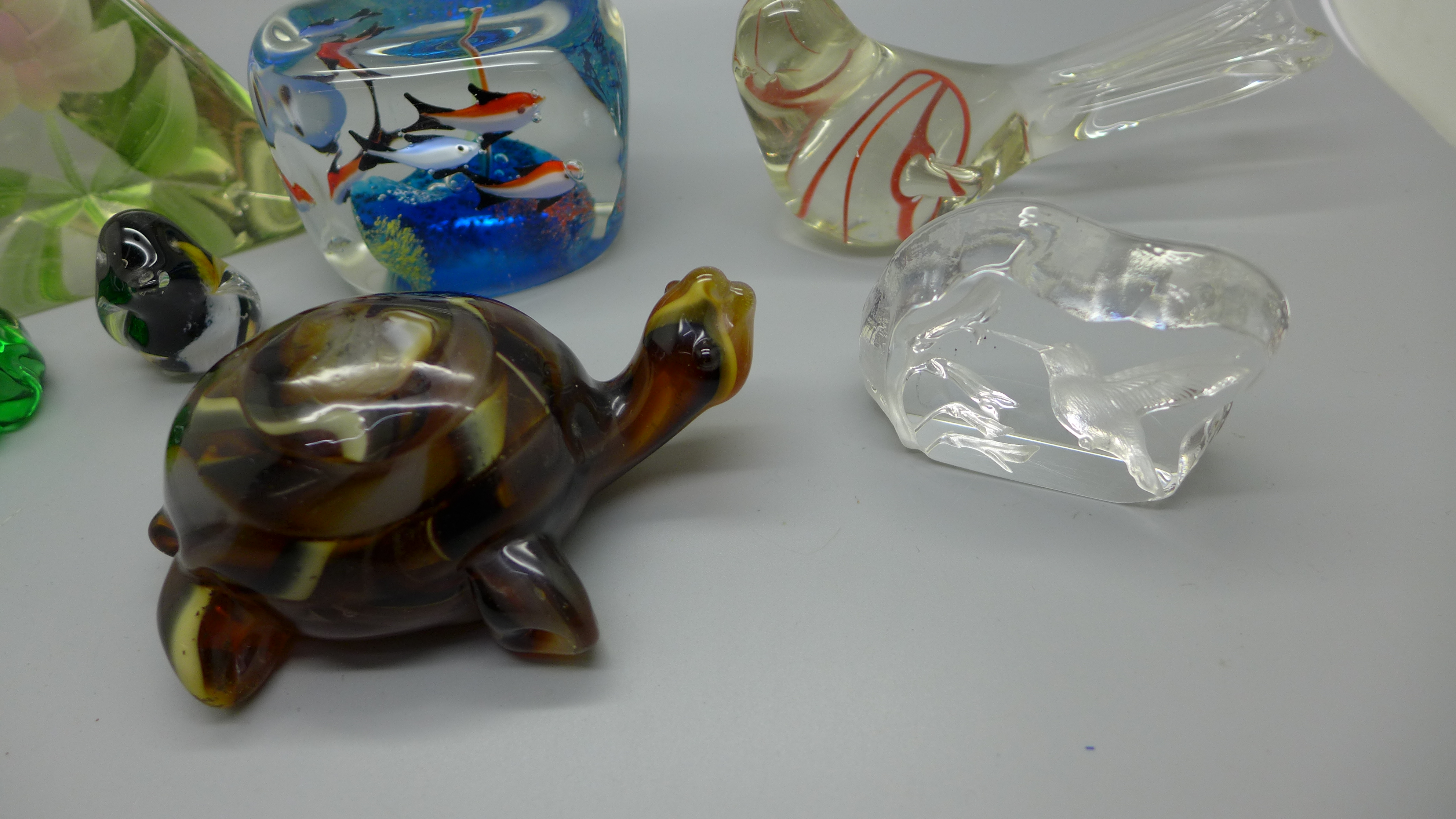 A collection of seven glass paperweights including animals - Image 3 of 4