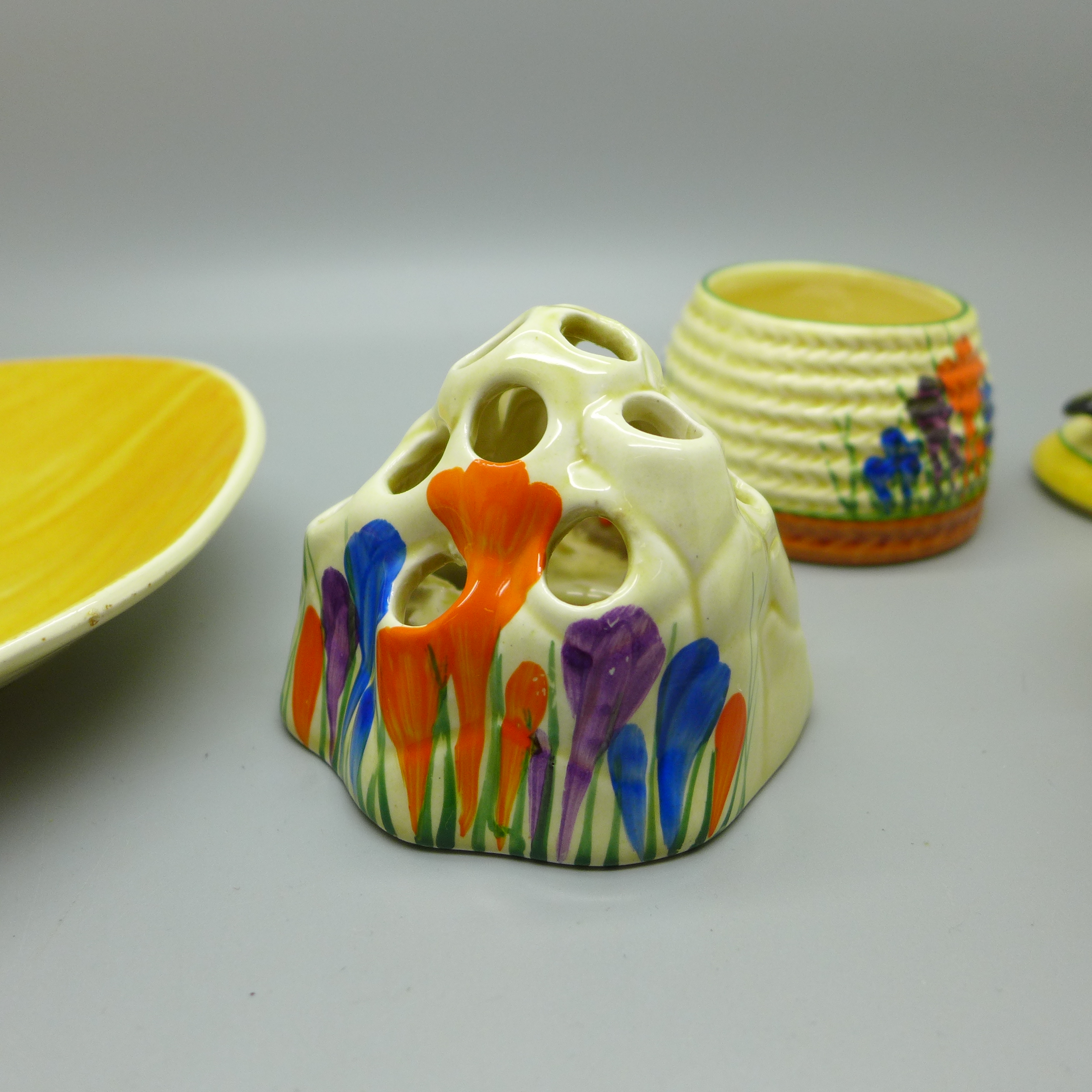 Clarice Cliff Crocus Bizarre bowl, beehive honey pot, flower stand and a Clarice Cliff honey glaze - Image 6 of 11