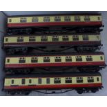 Four OO gauge Airfix railway carriages (cream and maroon)