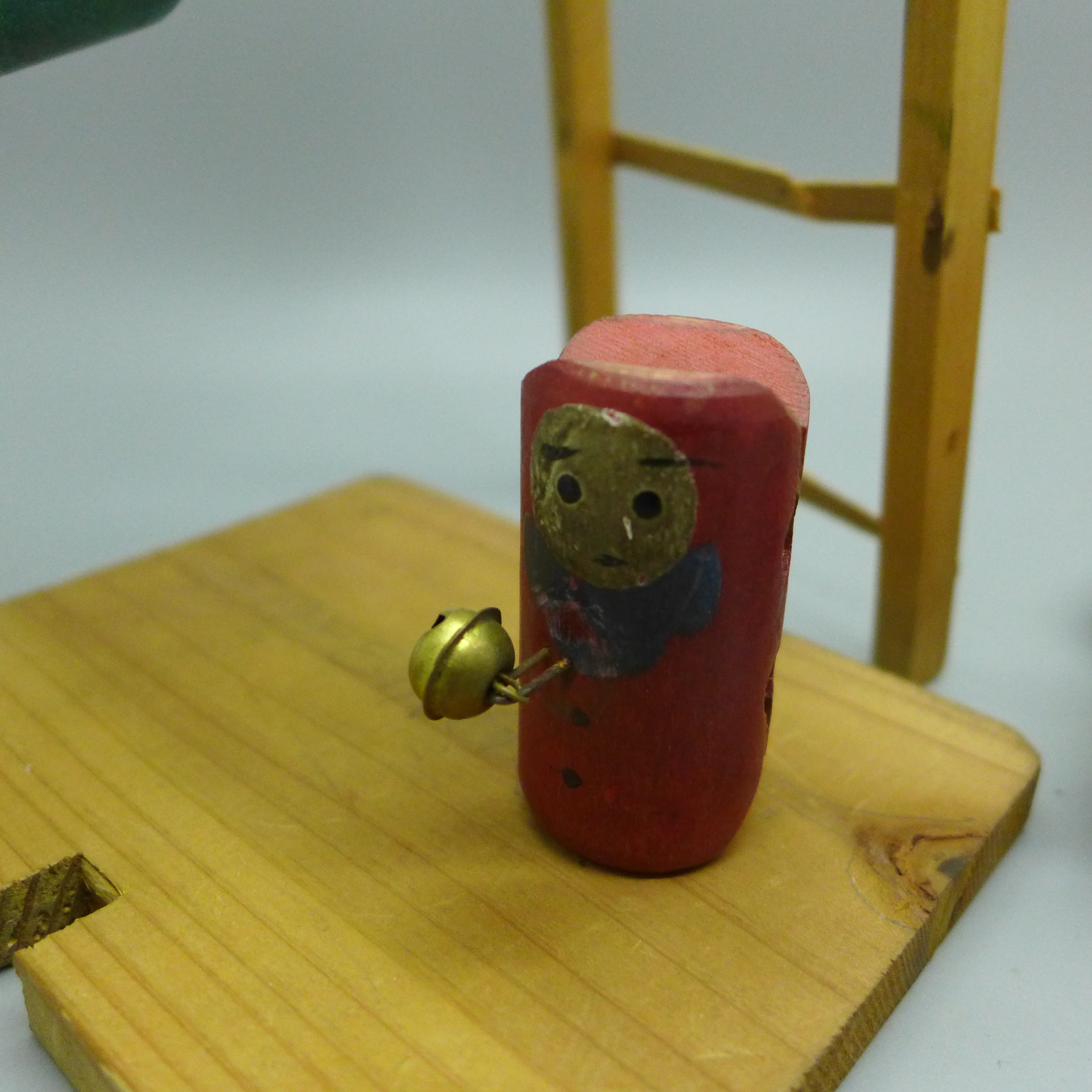 A clockwork Russian doll (no key) and a vintage wooden toy - Image 5 of 5