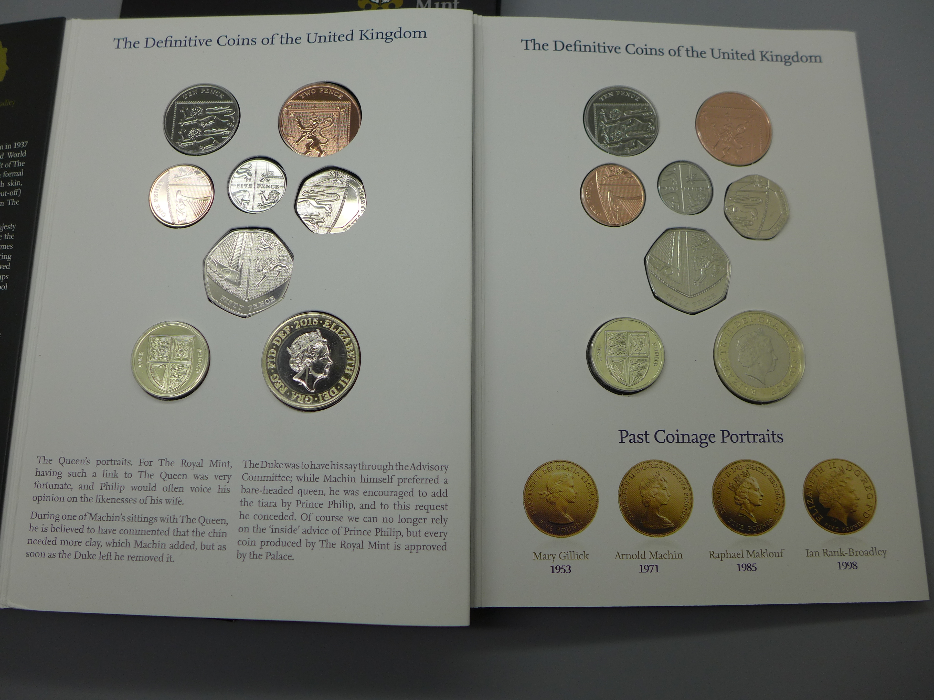 The Royal Mint, The Fourth and Fifth Circulating Coinage Portrait Collection, (outer box creased) - Bild 2 aus 2