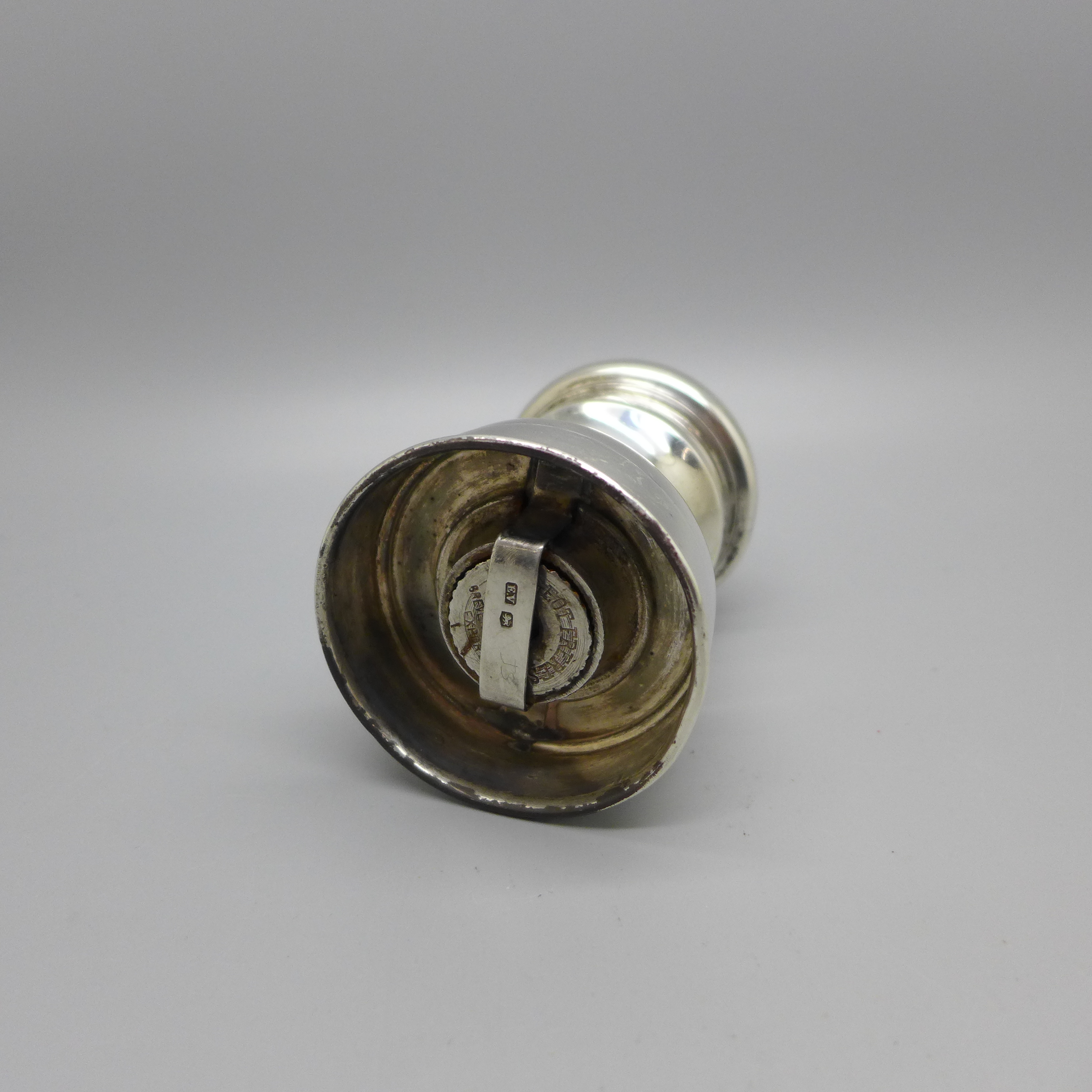 A silver pepper mill, Sheffield 1934 - Image 4 of 4