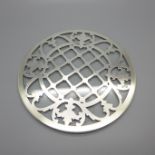 A sterling silver and glass trivet/stand, diameter 175mm