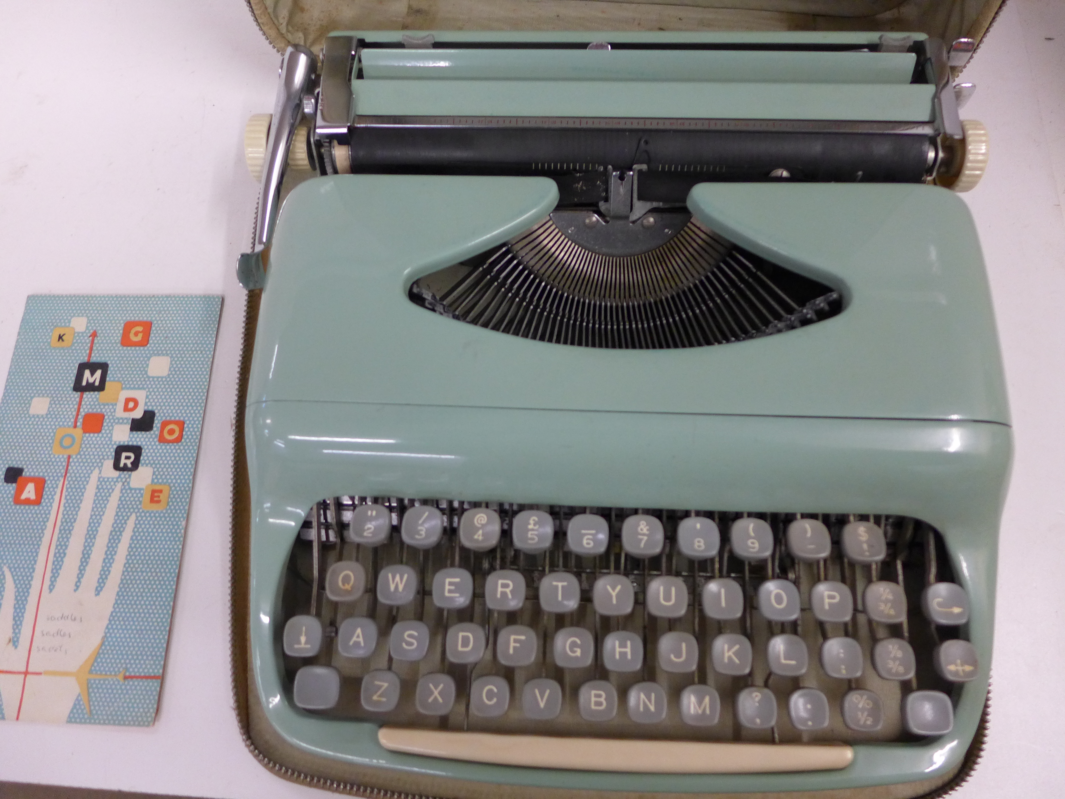 A blue typewriter in case - Image 3 of 3