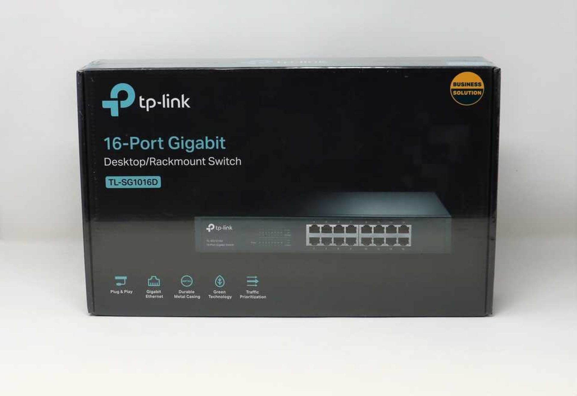 A boxed as-new TP-Link TL-SG1016D 16-port Gigabit Desktop/Rackmount Switch (box sealed).