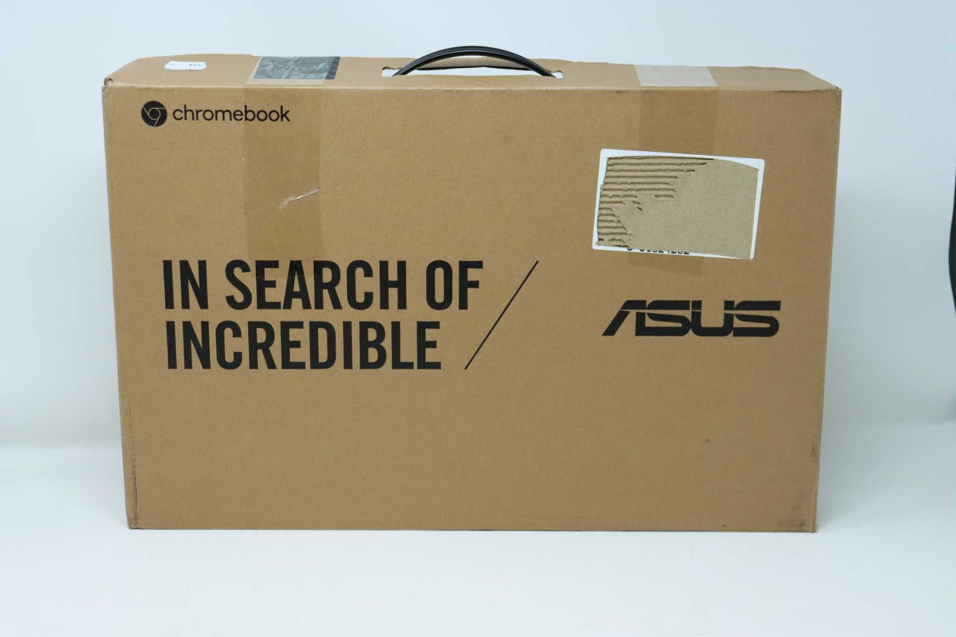 A boxed as new ASUS C523NA 15.6" Chromebook in Silver with Intel Celeron N3350, 4GB RAM, 64GB eMMC - Image 3 of 4