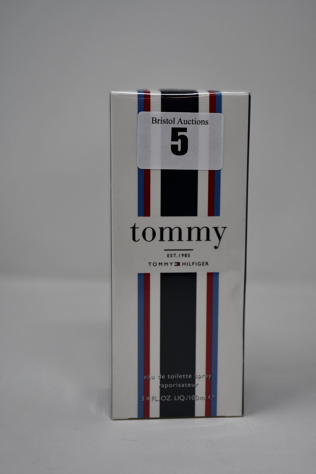 Six Tommy Hilfiger eau de toilette (100ml).