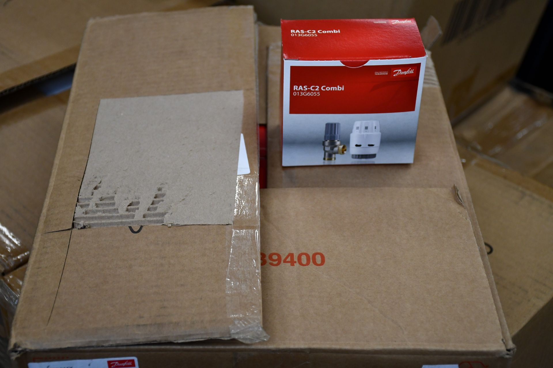 Twenty boxed as new Danfoss RAS-C2 Combi Angled 10mm Valves (013G6055).