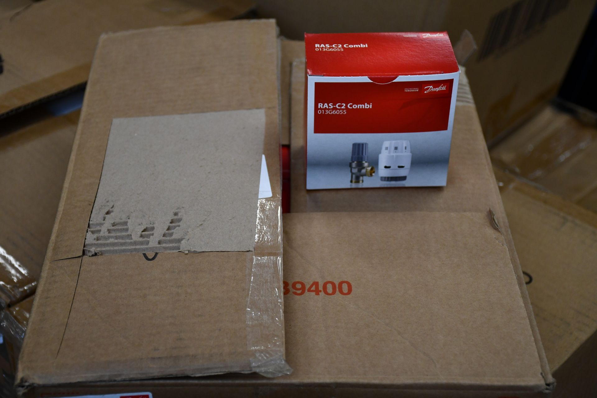 Twenty boxed as new Danfoss RAS-C2 Combi Angled 10mm Valves (013G6055).
