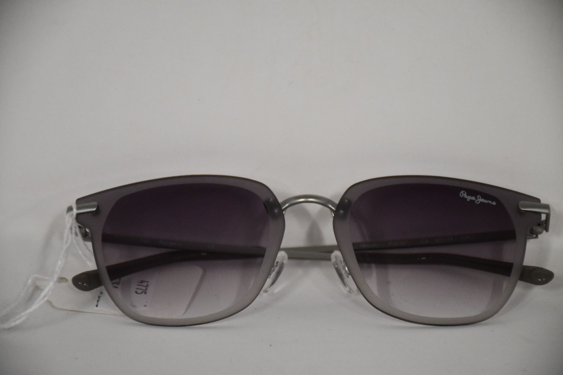 A pair of as new Pepe Jeans Miquell sunglasses (RRP £105 - No case).