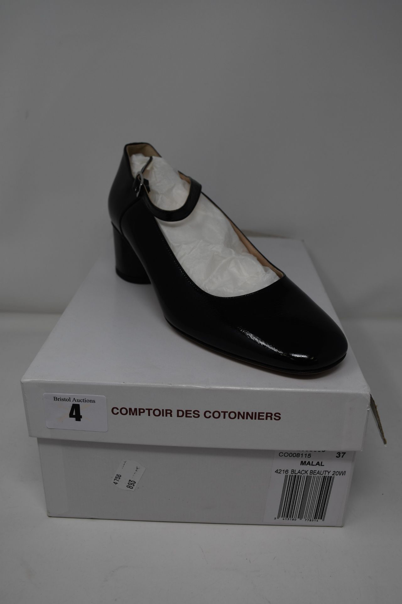 One as new Comptoir Des Cotonniers Mary Janes in patent leather with a round heel shoes size 37 (