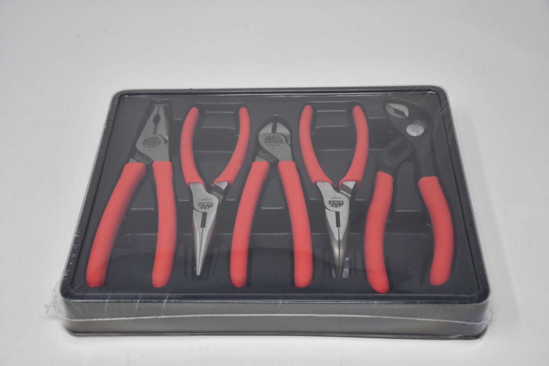 A boxed as new Mac Tools 5 piece small set (FPS5S).