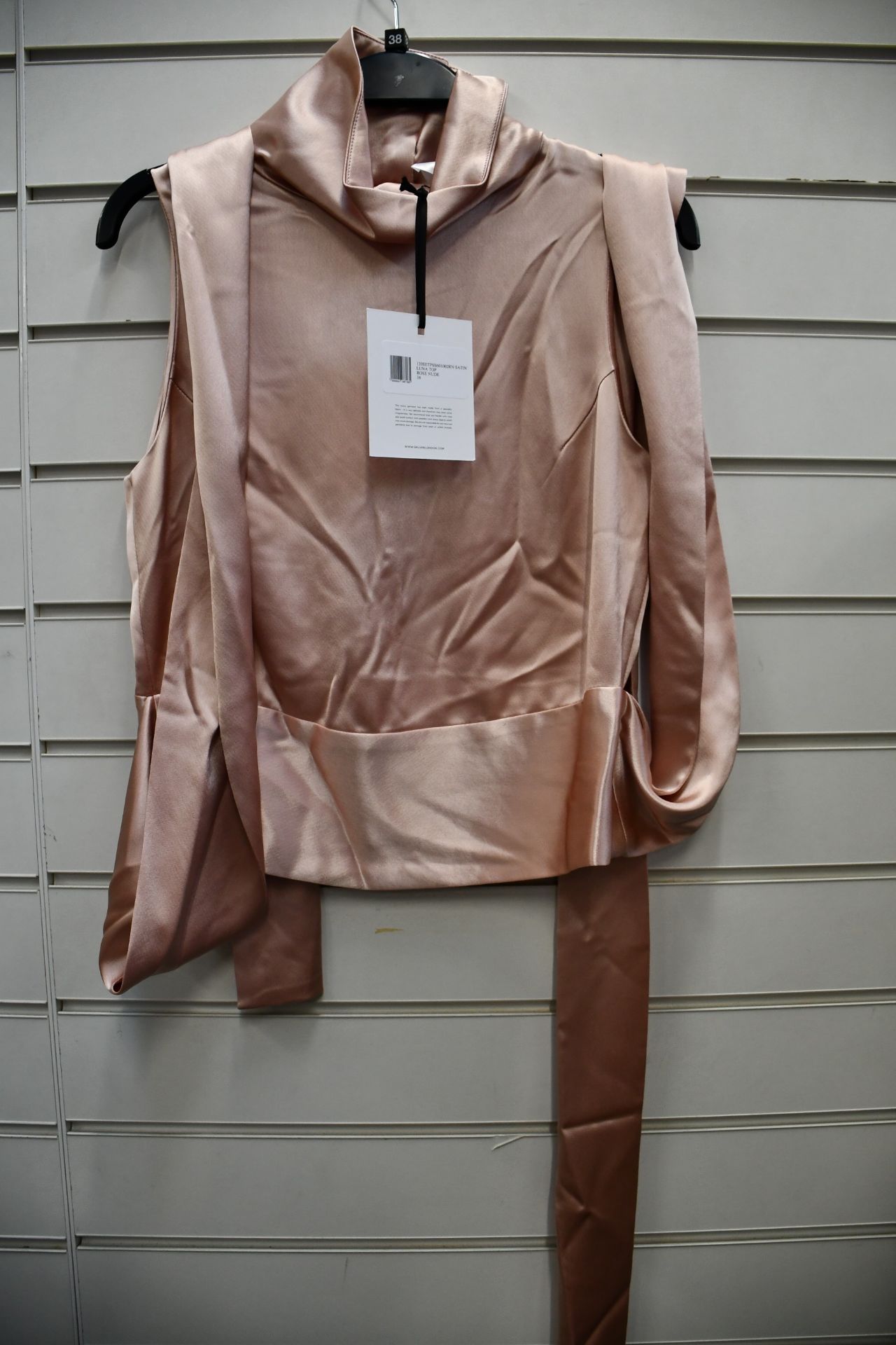 One as new Galvan London Satin Luna rose nude top size 36 (120SETPSS601002RN).