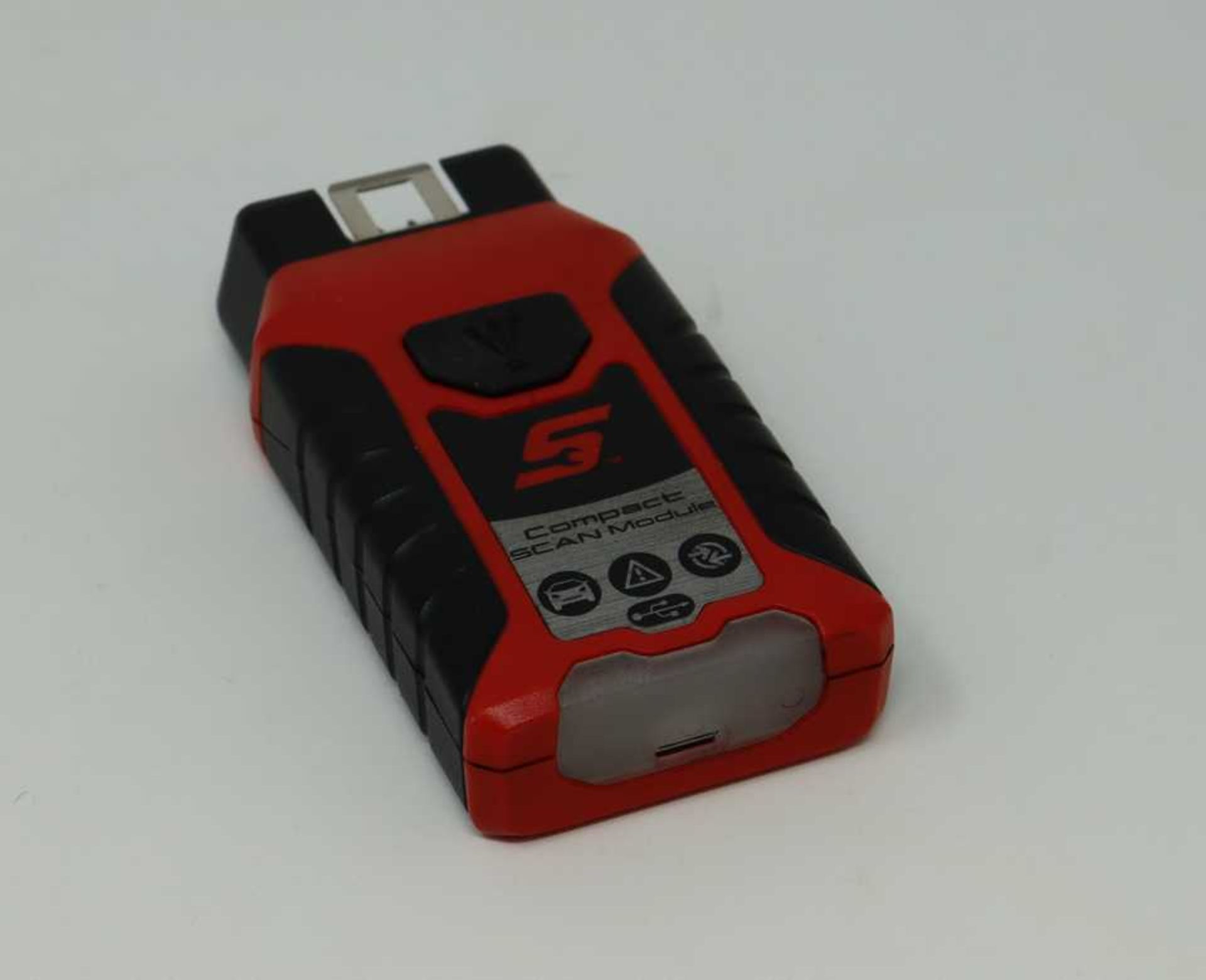 A pre-owned Snap On Compact Scan Module 5 (Model: EESM304A) (Powers on but not tested further).