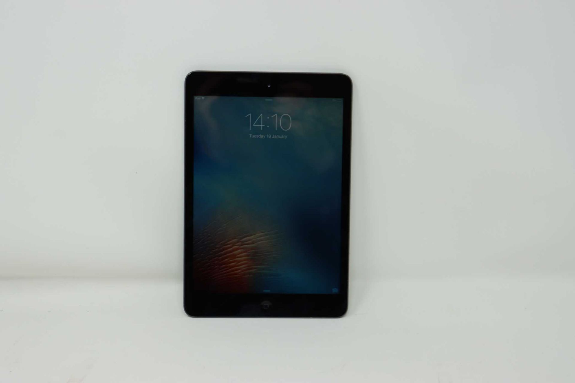 A pre-owned iPad mini (Wi-Fi Only/1st Gen) A1432 16GB in Black (iCloud Activation clear, scrathes to