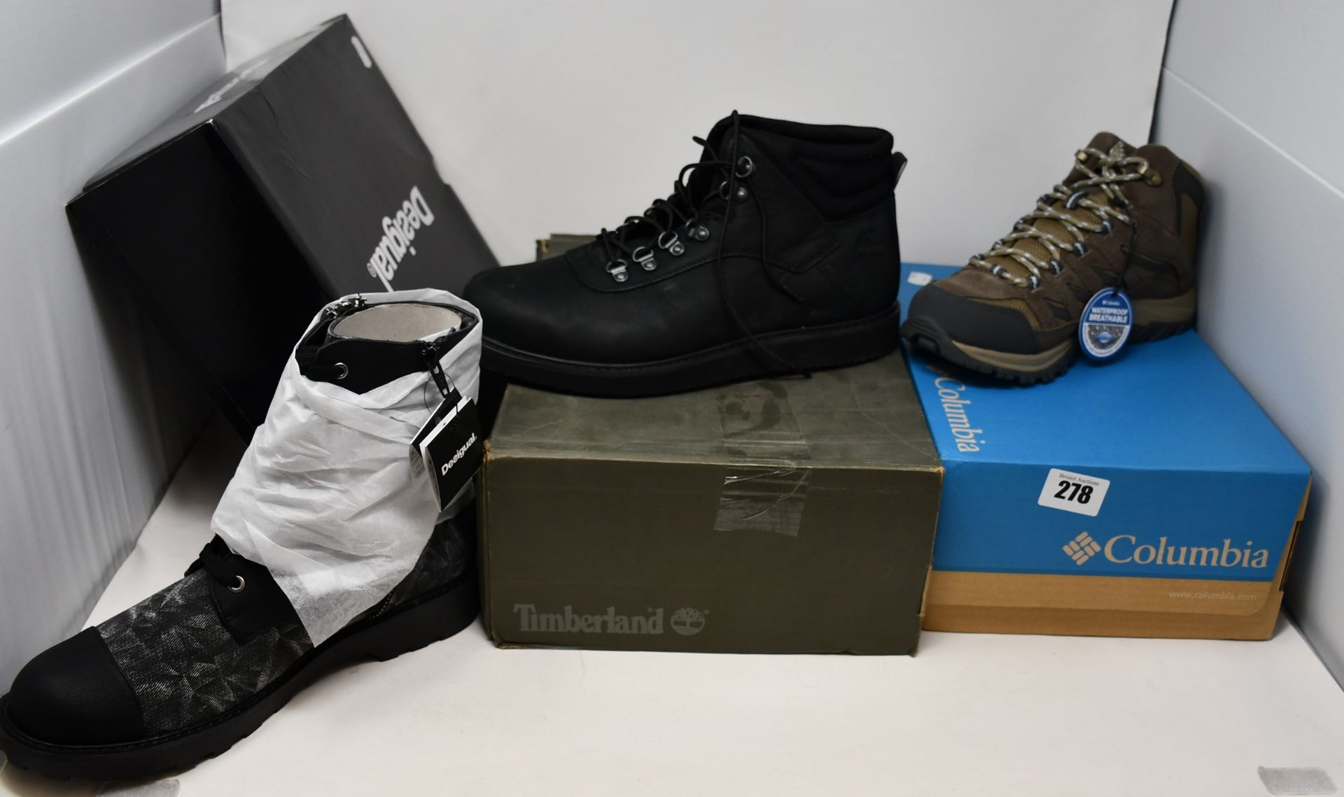 A pair of as new Timberland Newmarket Archive chukka boots (UK 9) together with a pair of women's