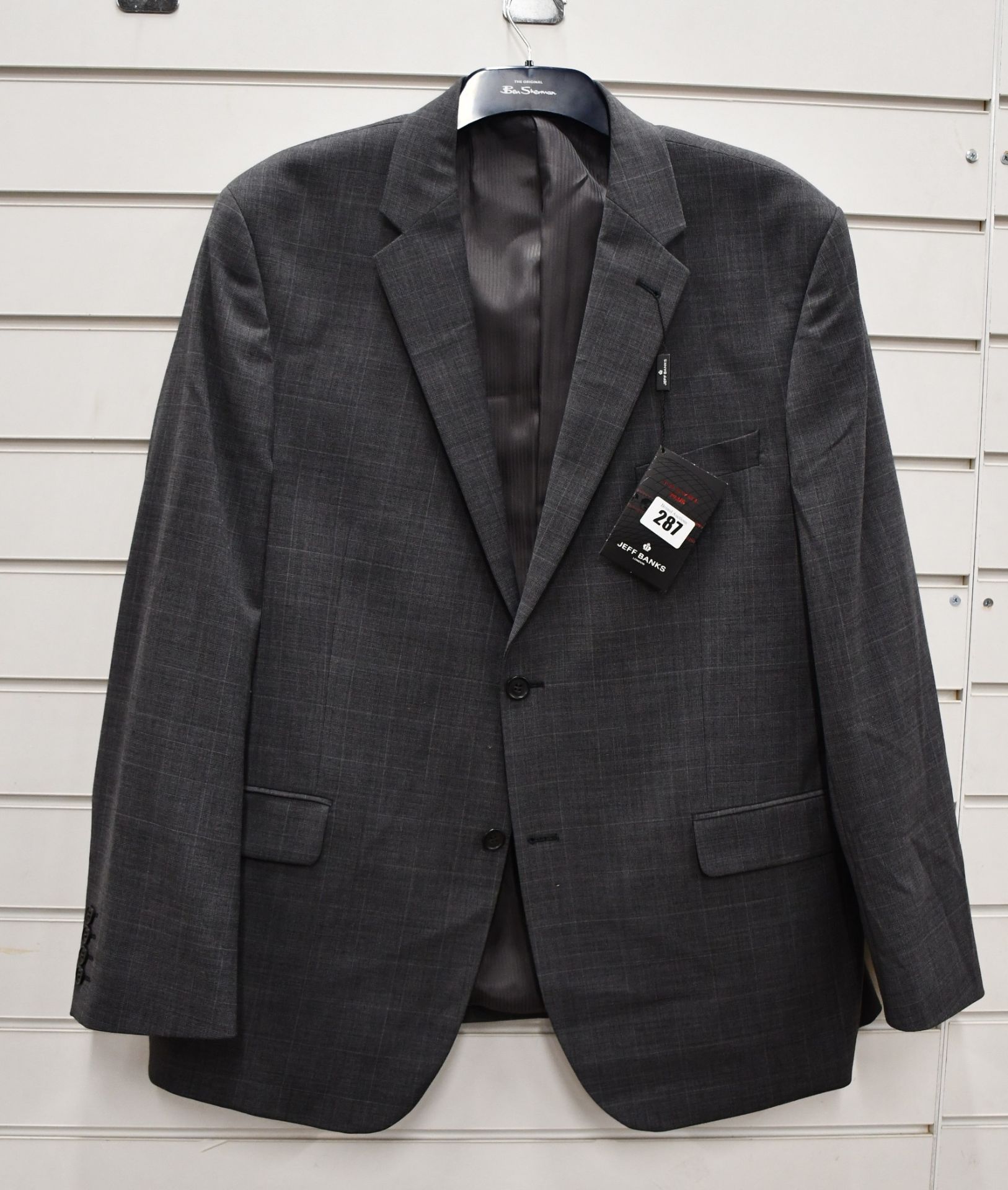 An as new Jeff Banks suit jacket (46R- RRP £149).