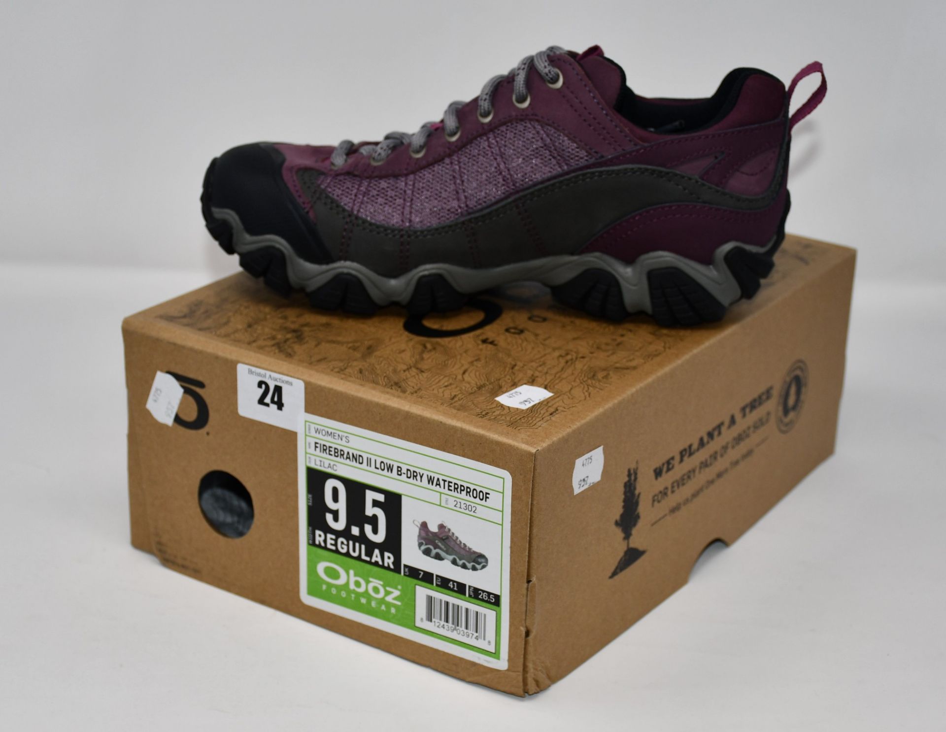 A pair of women's as new Oboz Firebrand II Low B-Dry waterproof hiking shoes (UK 7 - RRP £117).