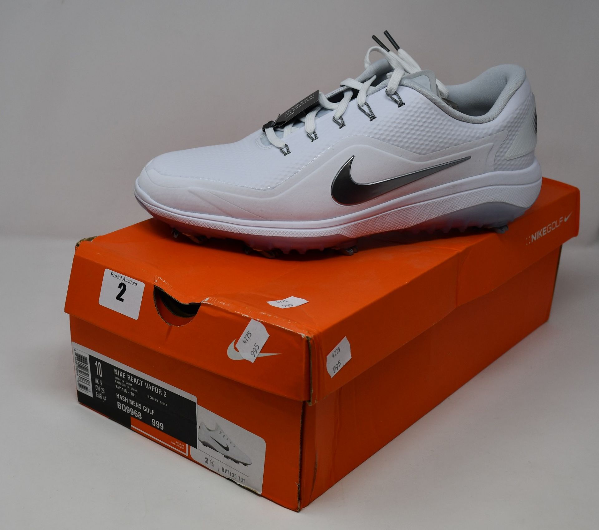 A pair of as new Nike React Vapor 2 golf shoes (UK 9).