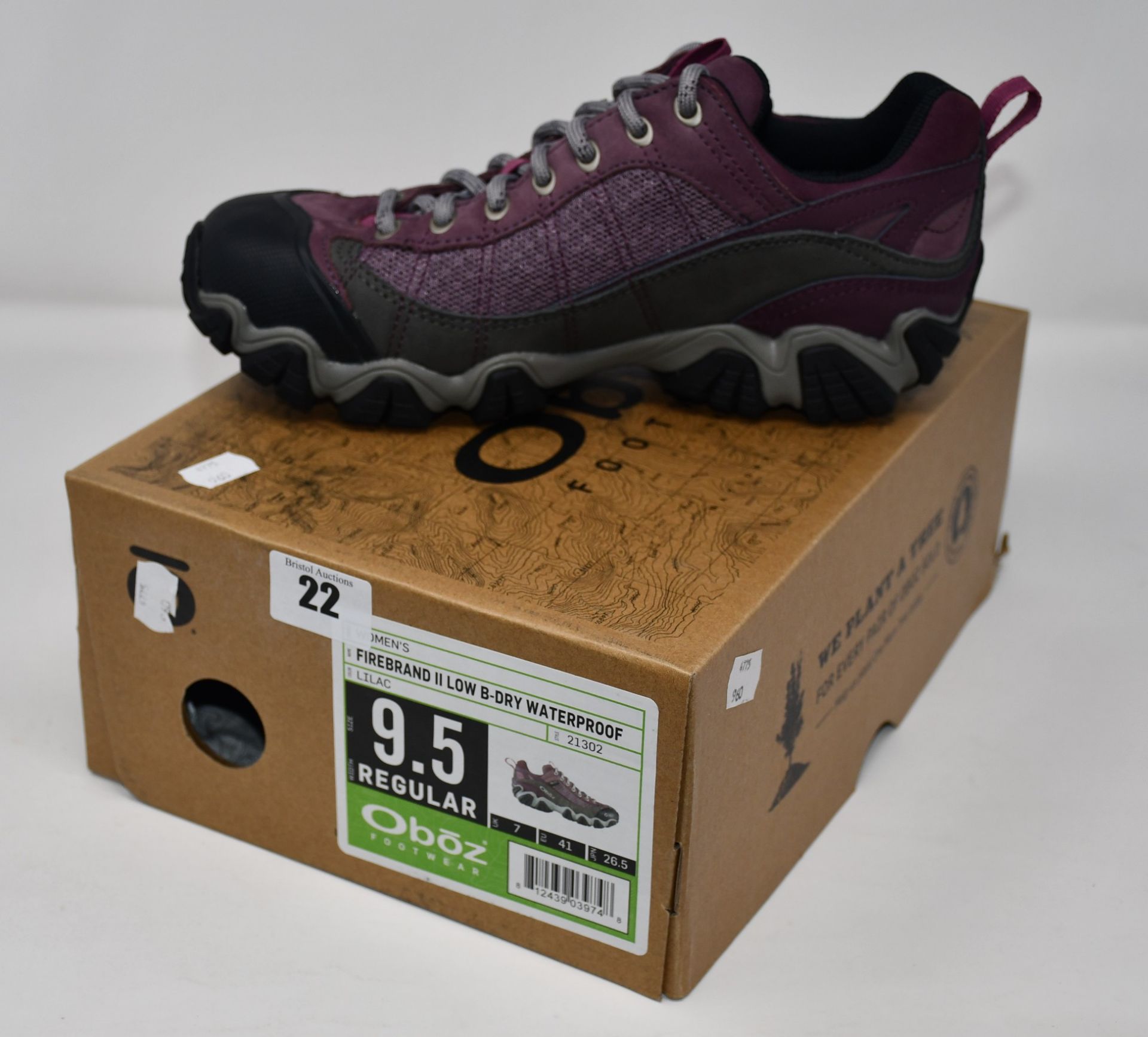 A pair of women's as new Oboz Firebrand II Low B-Dry waterproof hiking shoes (UK 7 - RRP £117).