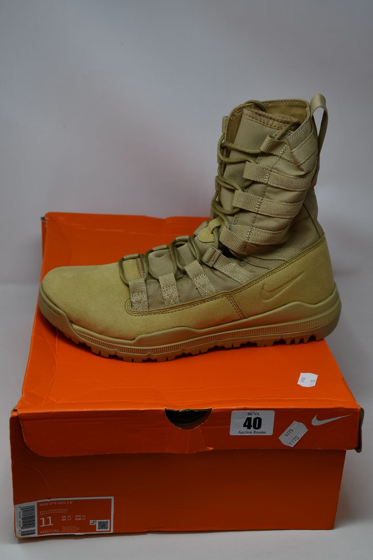 A pair of as new Nike SFB Gen 2 8" boots (UK 10).
