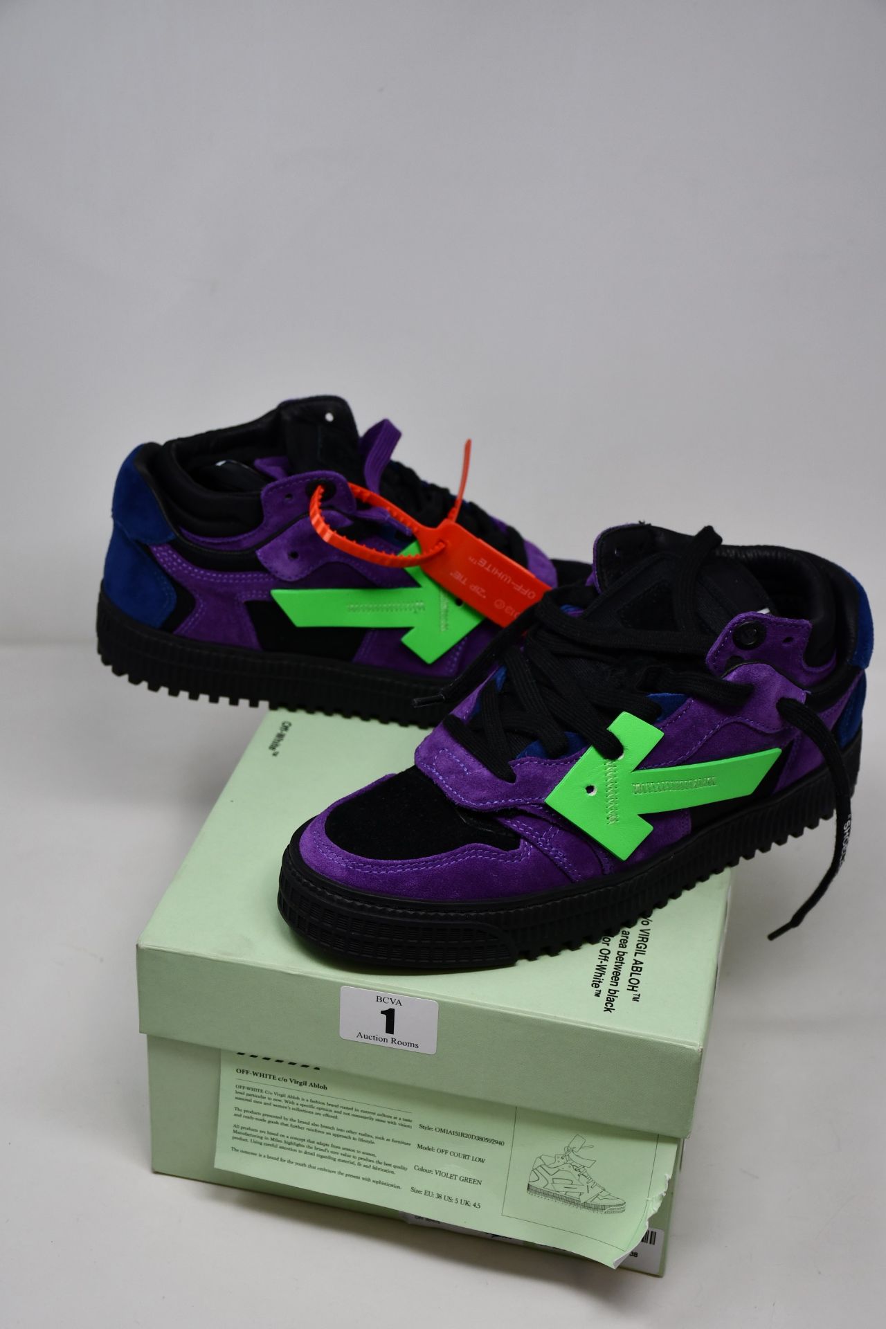 A pair of as new Off-White c/o Virgil Abloh Off Court Low violet green sneakers (EU 38).