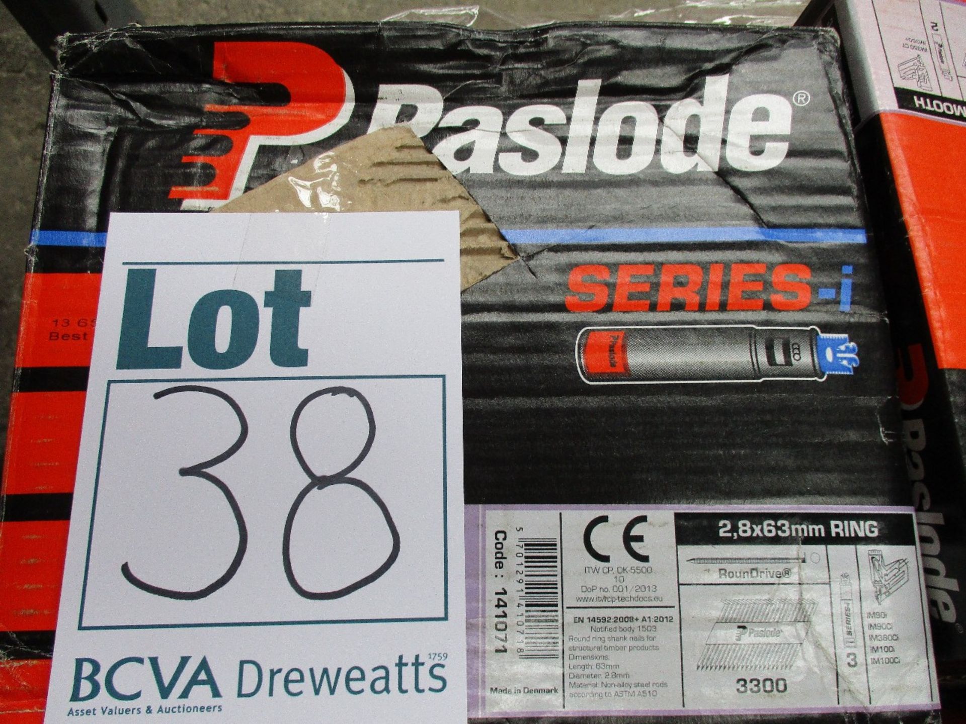 Four boxes of PASLODE 141071 63mm X 2.8mm IM360ci Ring Shank Galv Nails x 3300 with 3 fuel cells (