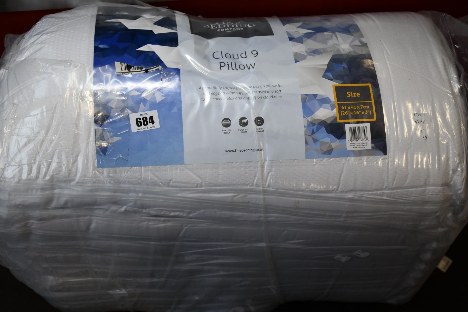 Twelve as new Fine Bedding Company Cloud 9 Pillows (61 x 41 x 7cm each).