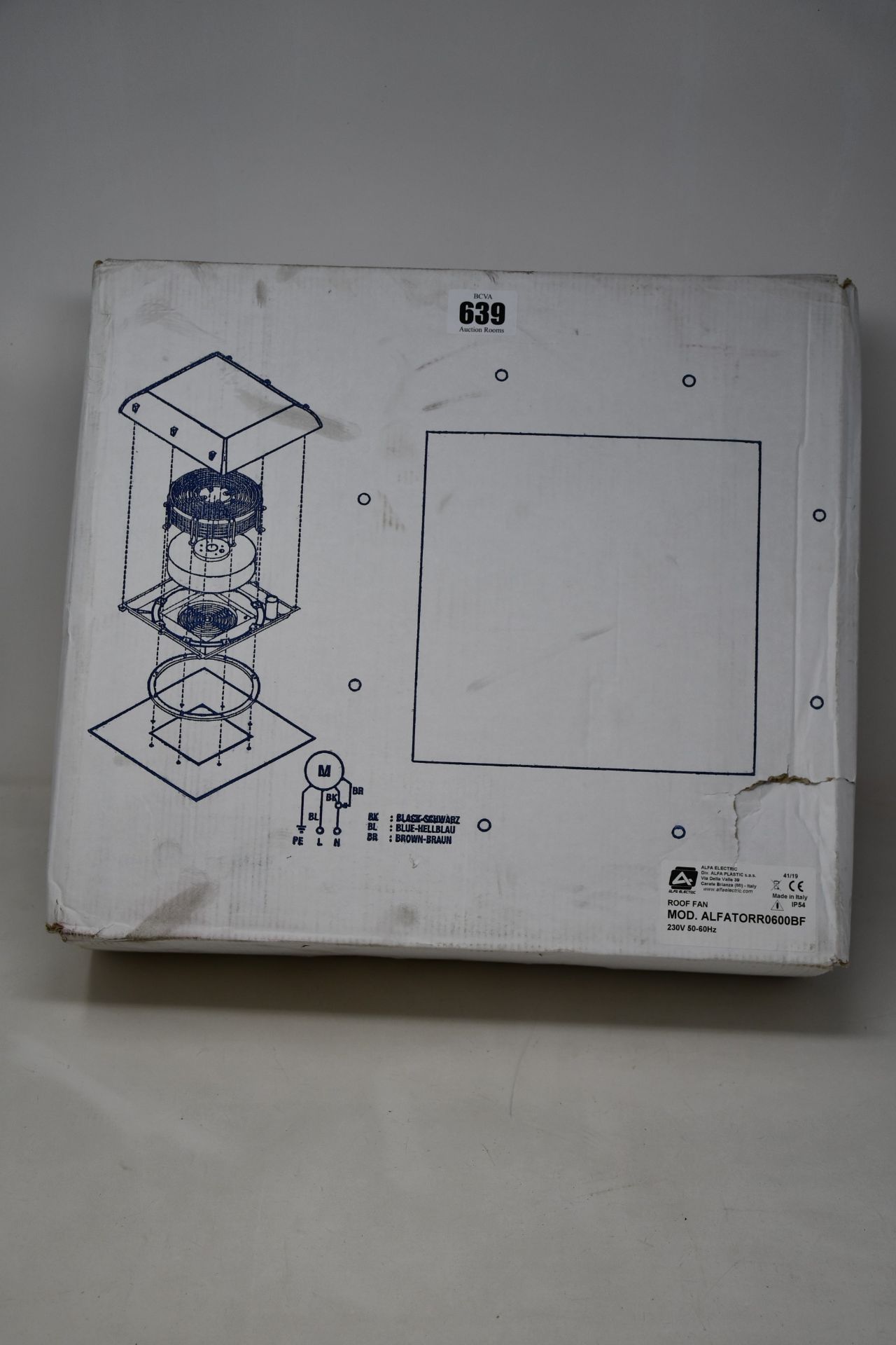 A boxed as new Alpha Electric Roof Fan (ALFATORR0600BF).