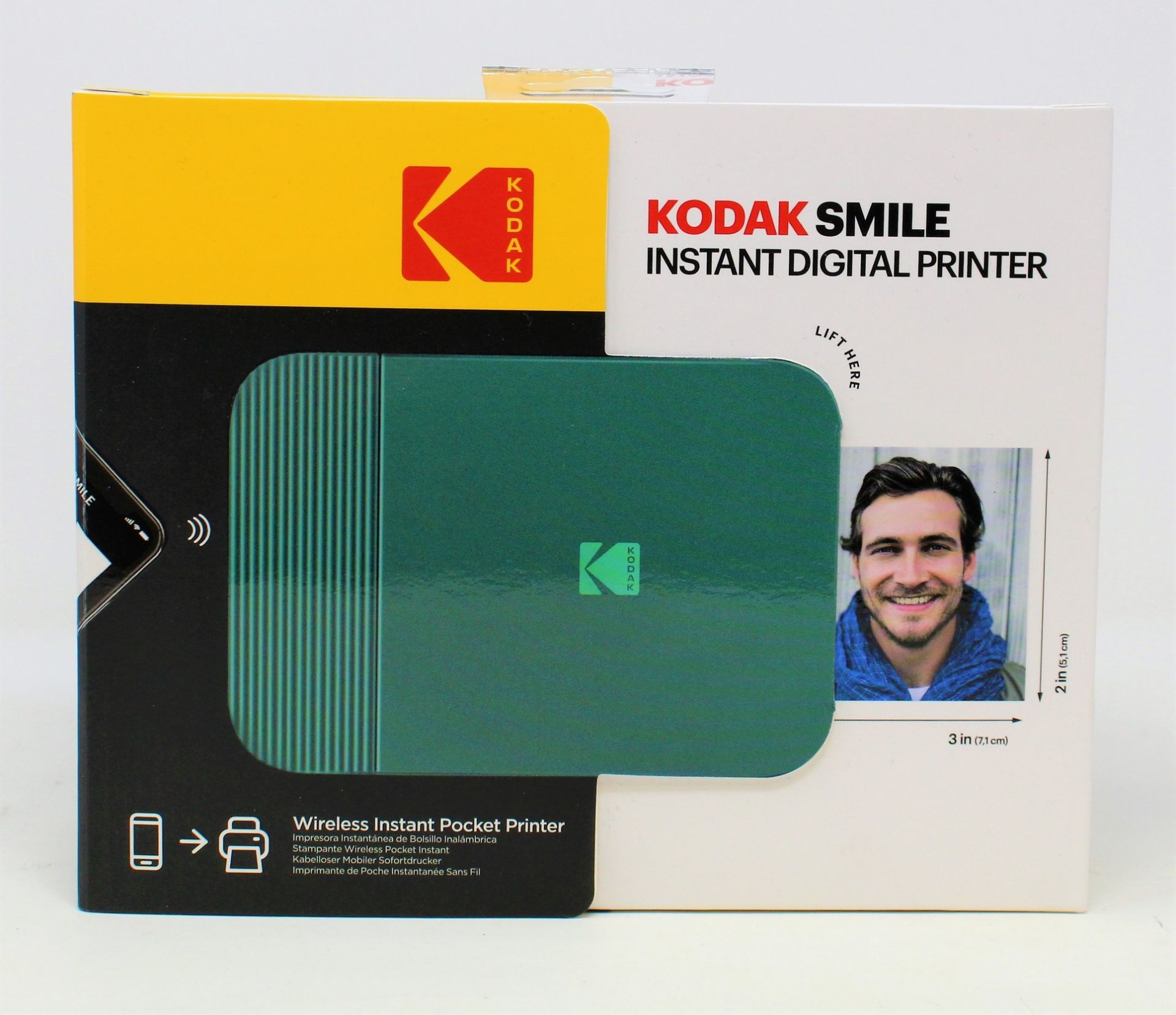 Smiling Printer A boxed as new Kodak Smile Instant Digital Printer in Green (Box sealed).