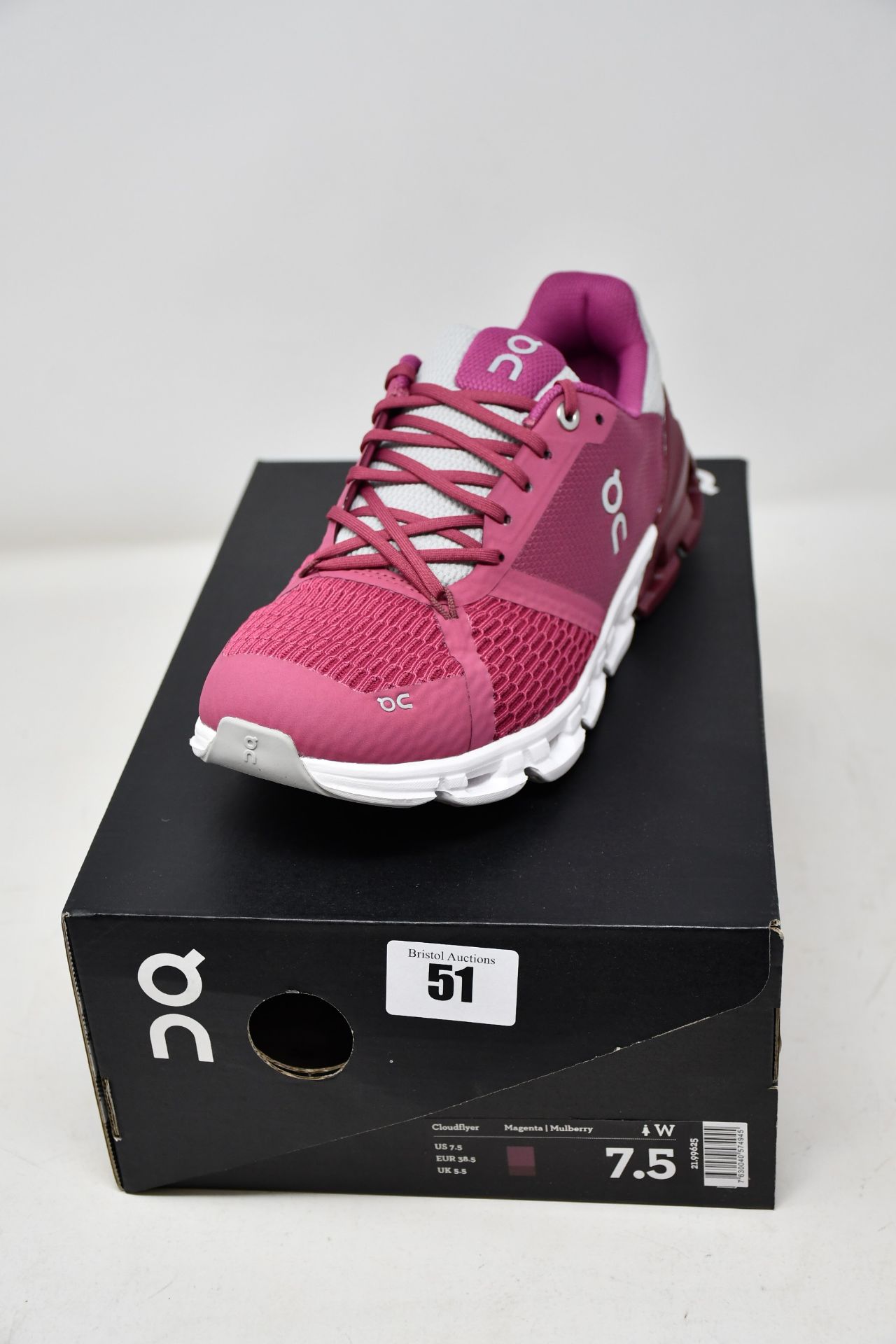 A pair of women's as new On Running Cloudflyer trainers (UK 5.5).