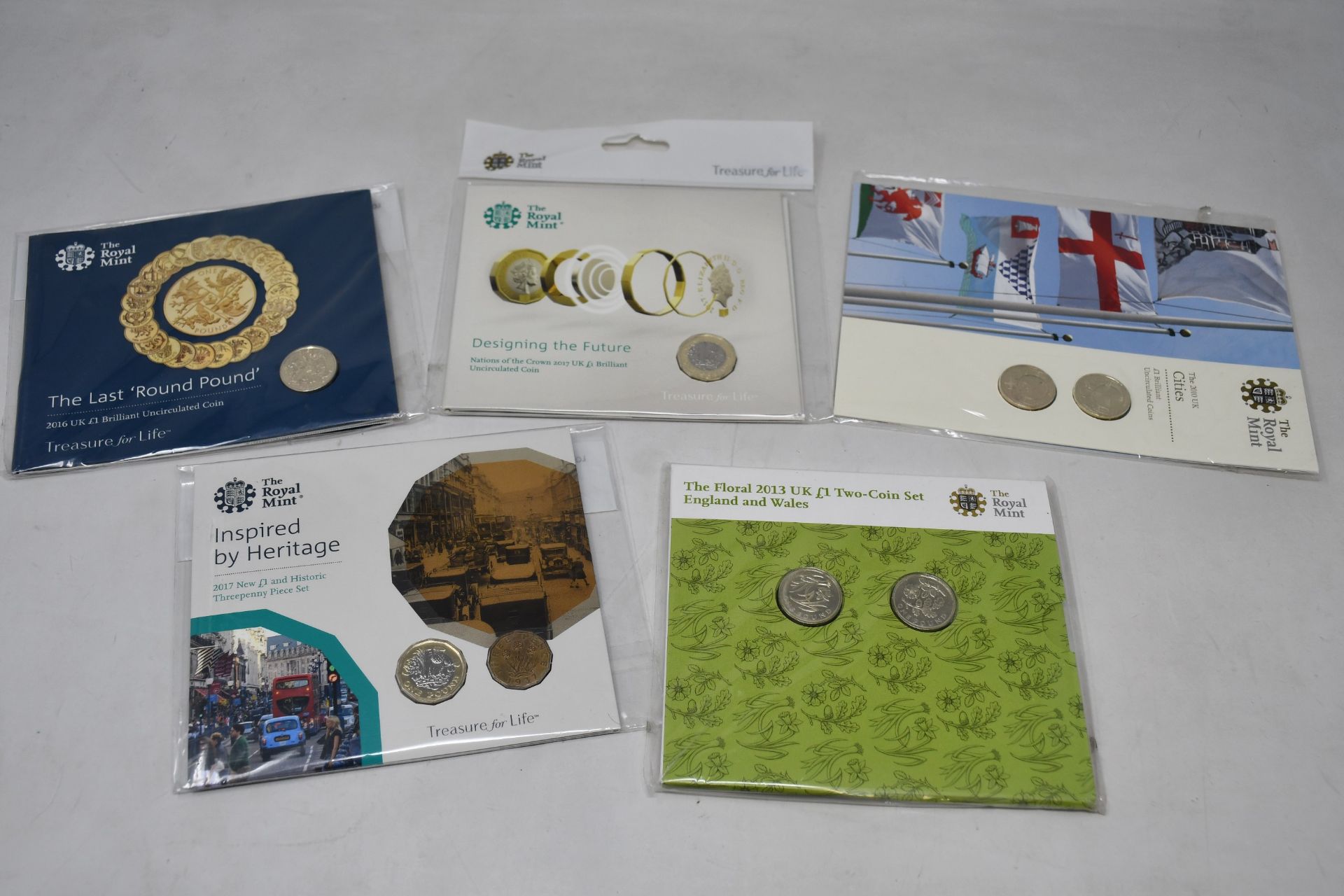 A box of assorted coins to include £1 and 50P uncirculated, in the Royal Mint Special packs. - Image 2 of 4