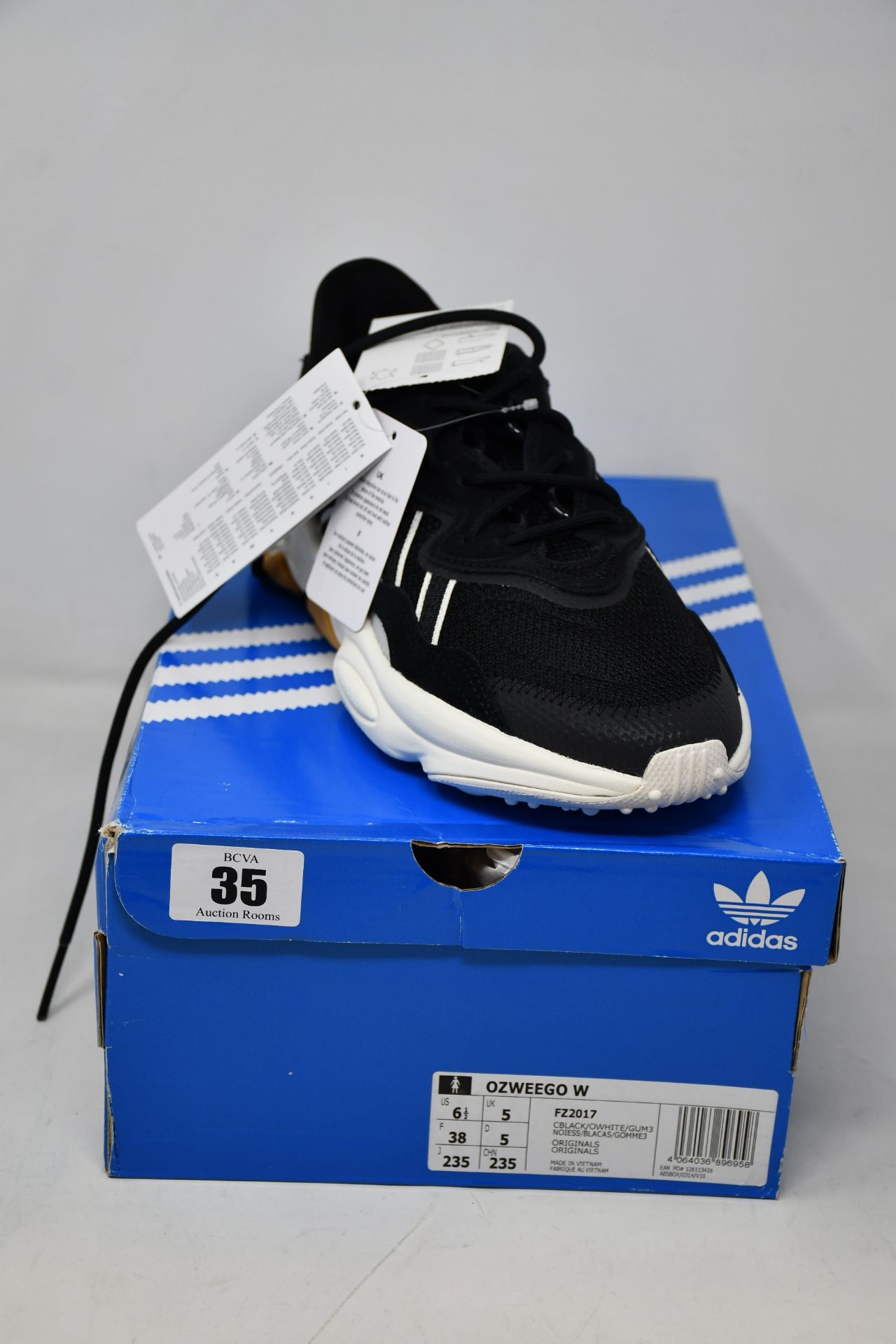 A pair of women's as new Adidas Ozweego trainers (UK 5).