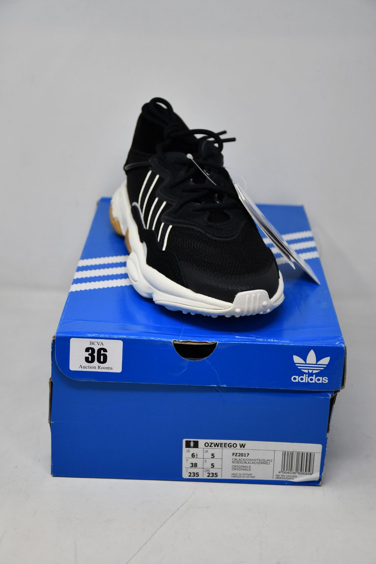 A pair of women's as new Adidas Ozweego trainers (UK 5).