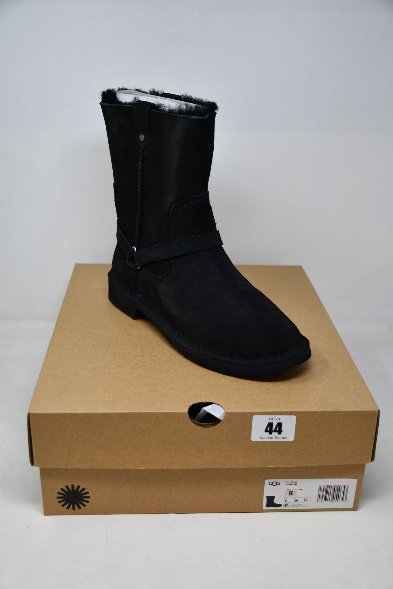 A pair of as new Ugg Aveline boots (UK 6).