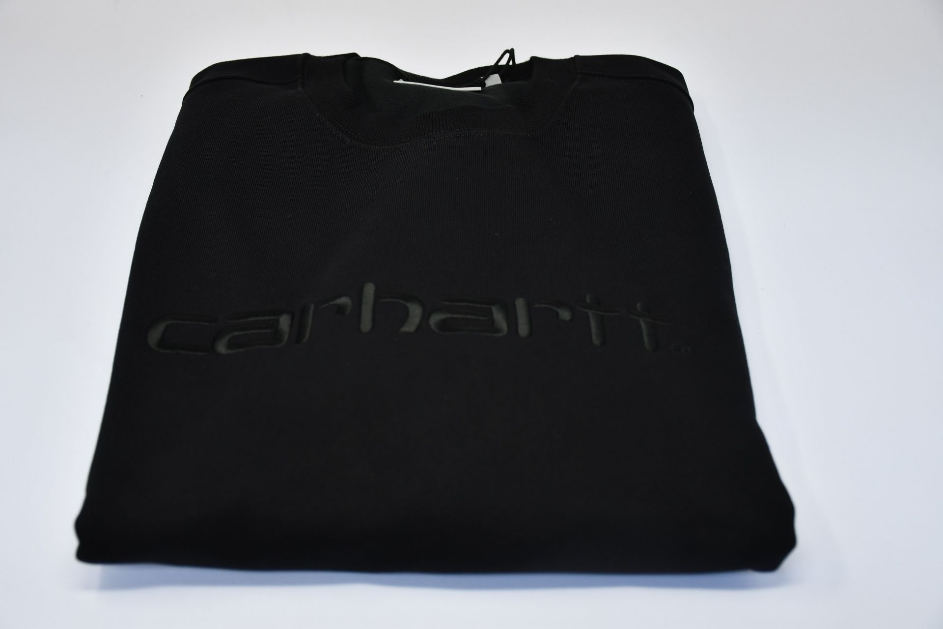 Three as new Carhartt sweatshirts (1 x M, 2 x L - RRP £75 each).