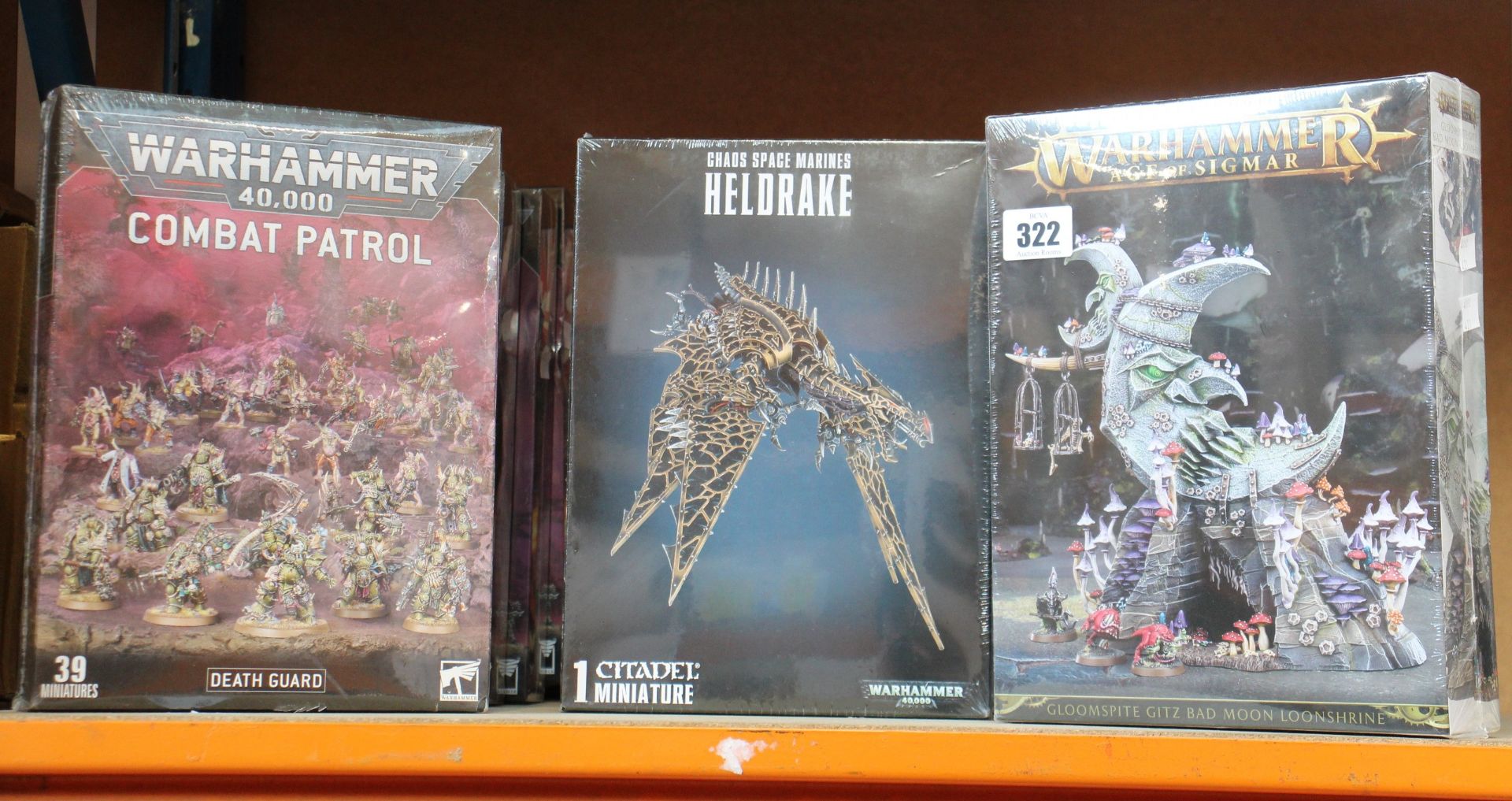 Boxed as new Warhammer items - Warcry Catacombs (Spanish Version, box slightly damaged), three