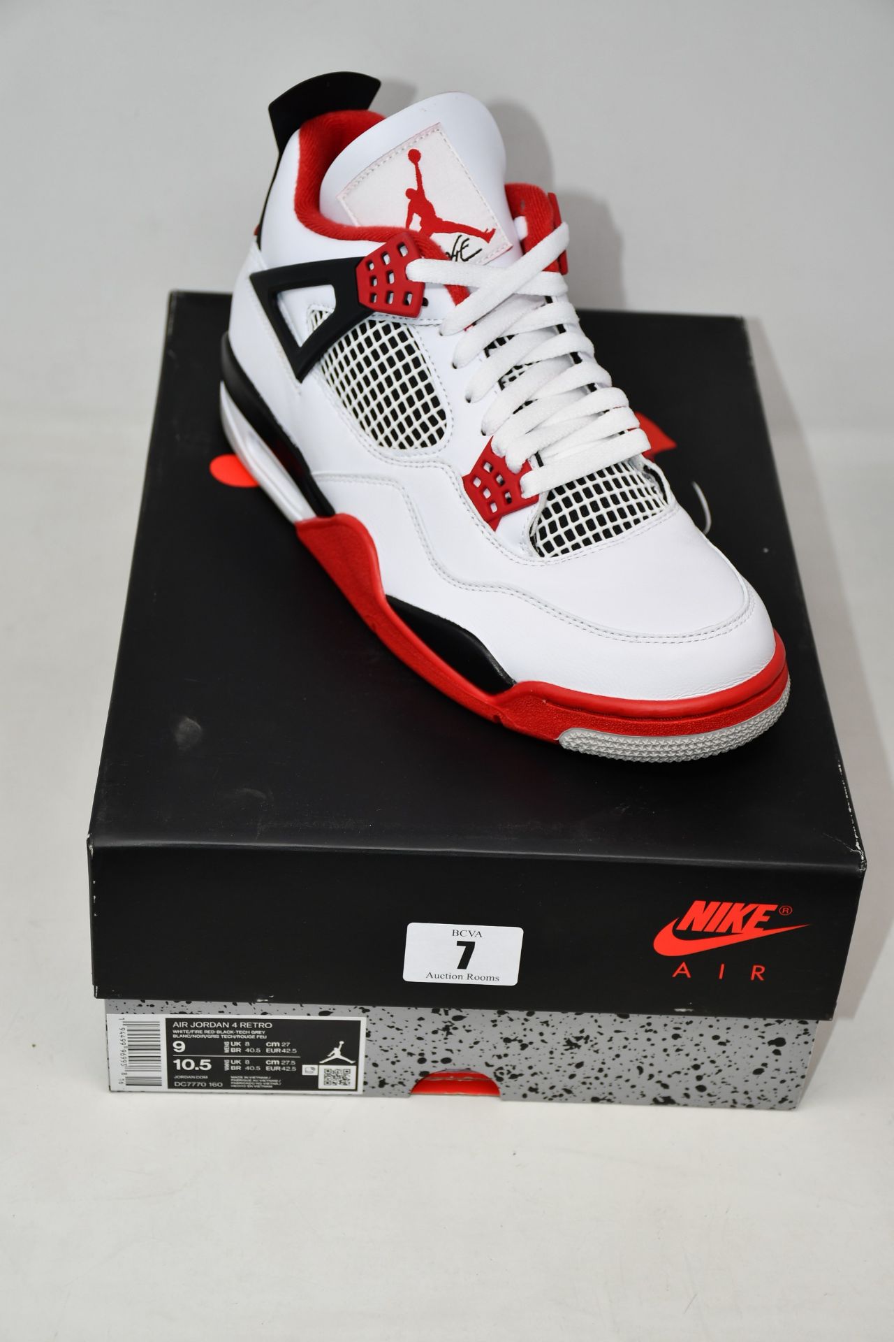 A pair of as new Nike Air Jordan 4 Retro (UK 8).