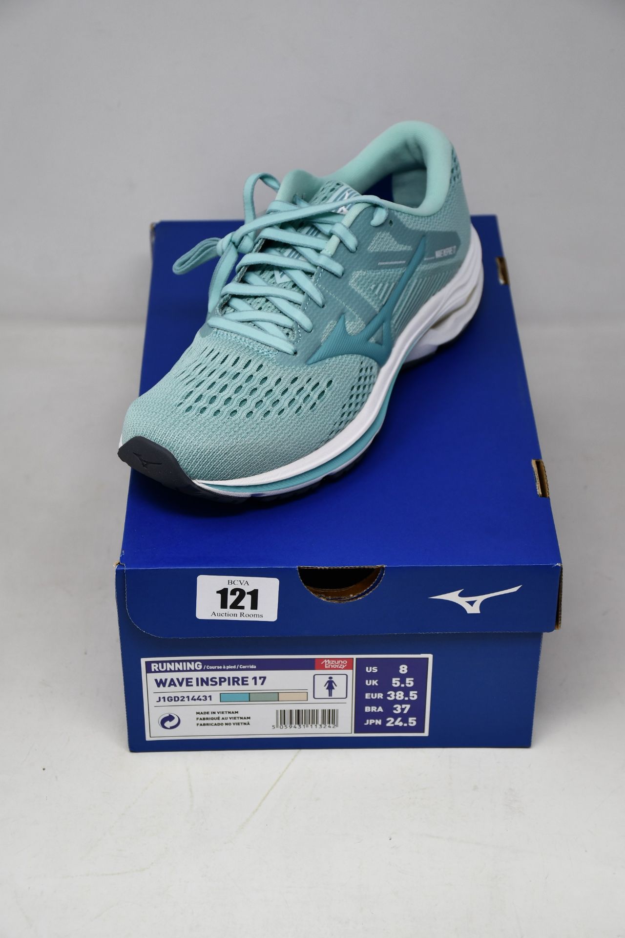 A pair of women's as new Mizuno Wave Inspire 17 trainers (UK 5.5).