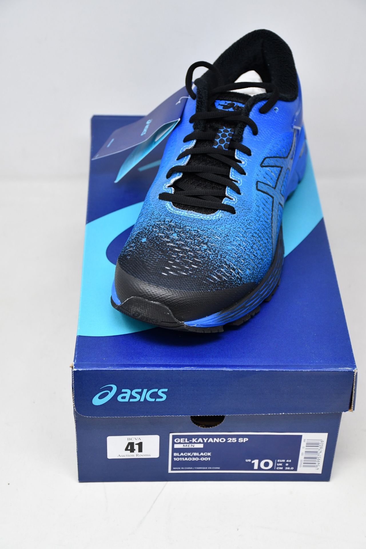 A pair of as new Asics Gel-Kayano 25 trainers (UK 9).