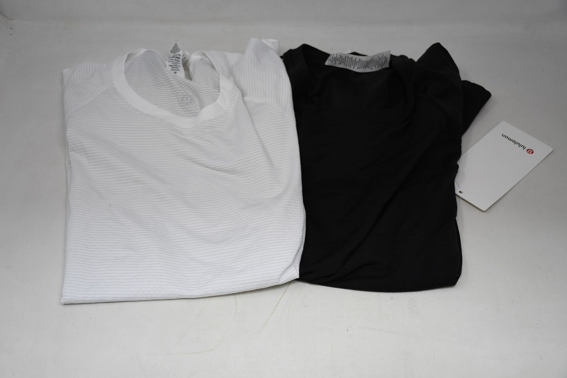 Four as new LuluLemon Swiftly tech long sleeve tops (Sizes 2 x 4, 6, 8 - RRP £68 each, please note